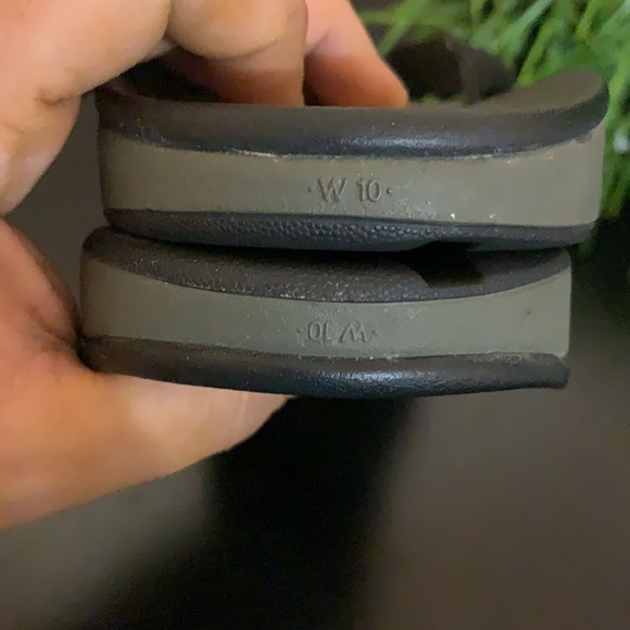 CHACO SANDALS 🎉🎉 - Picture 8 of 8